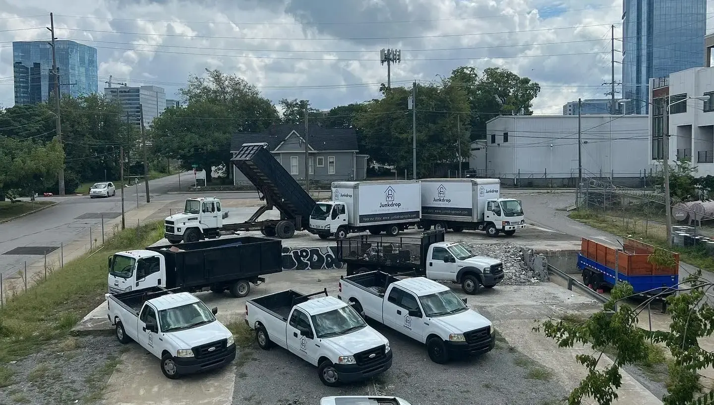 Junkdrop’s local Nashville crew and trucks